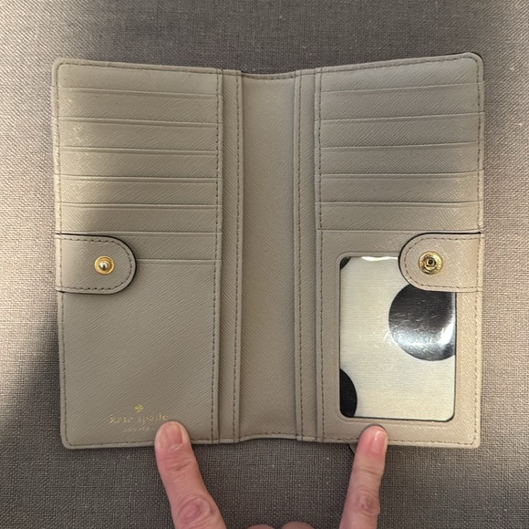 Kate spade nude color bag and wallet. - Picture 9 of 10